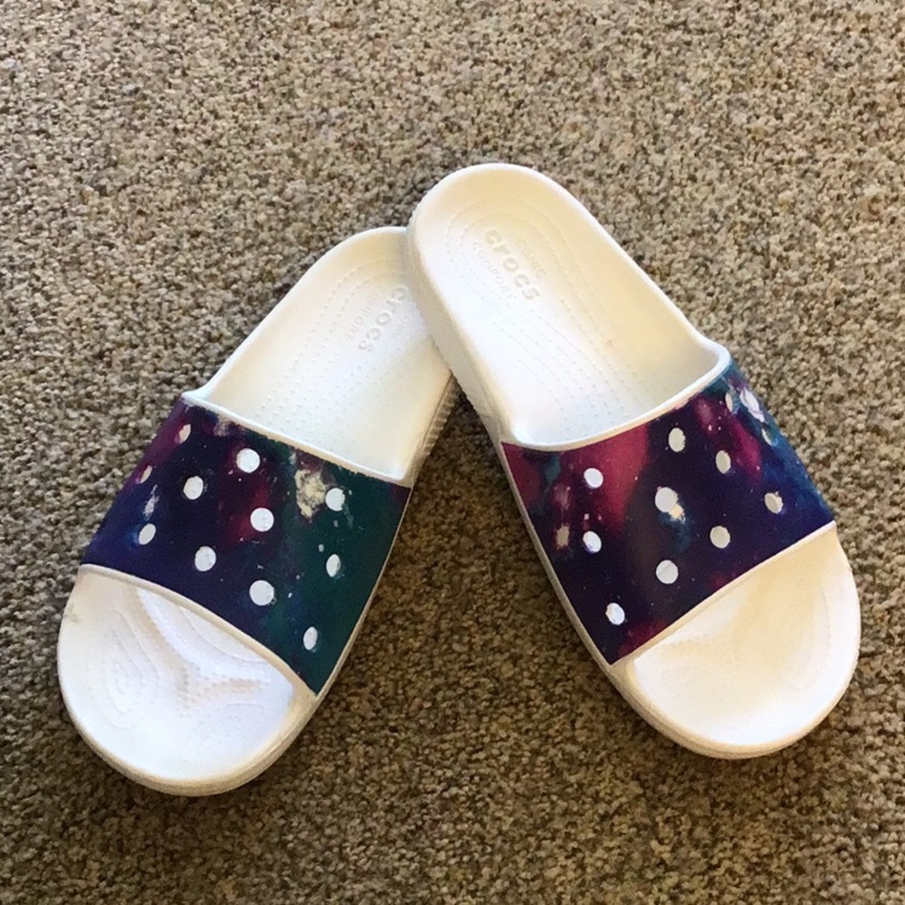 Crocs Women’s cosmic color slides